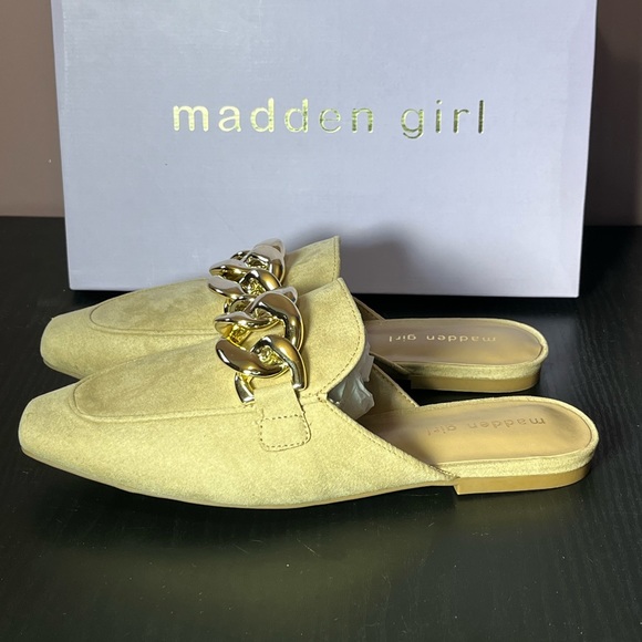Madden Girl Shoes - NEW Madden Girl Loafer 🥖 Tan/Gold Women’s Size 8 Fast Shipping
